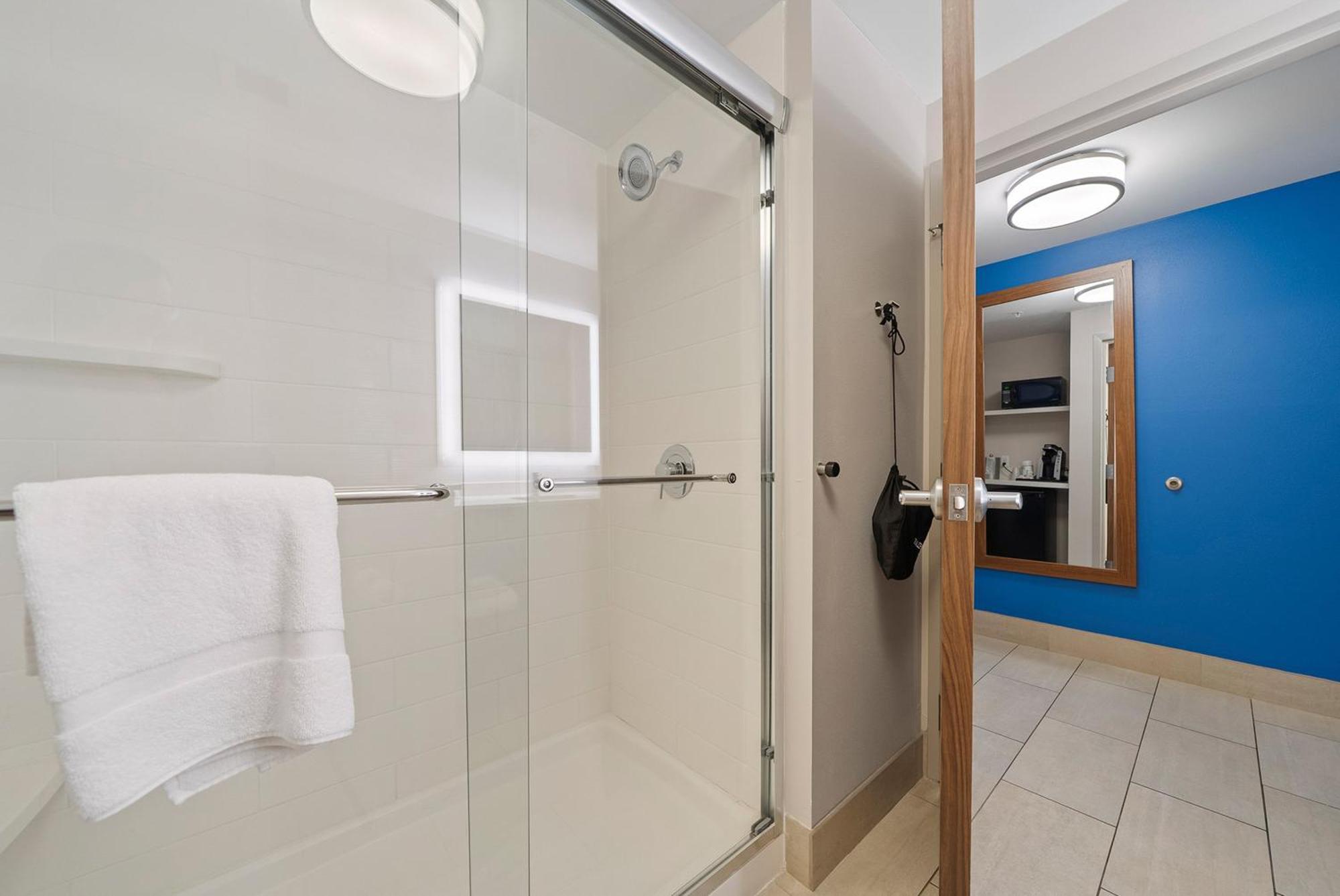 Hotel Express & North By Ihg 3*