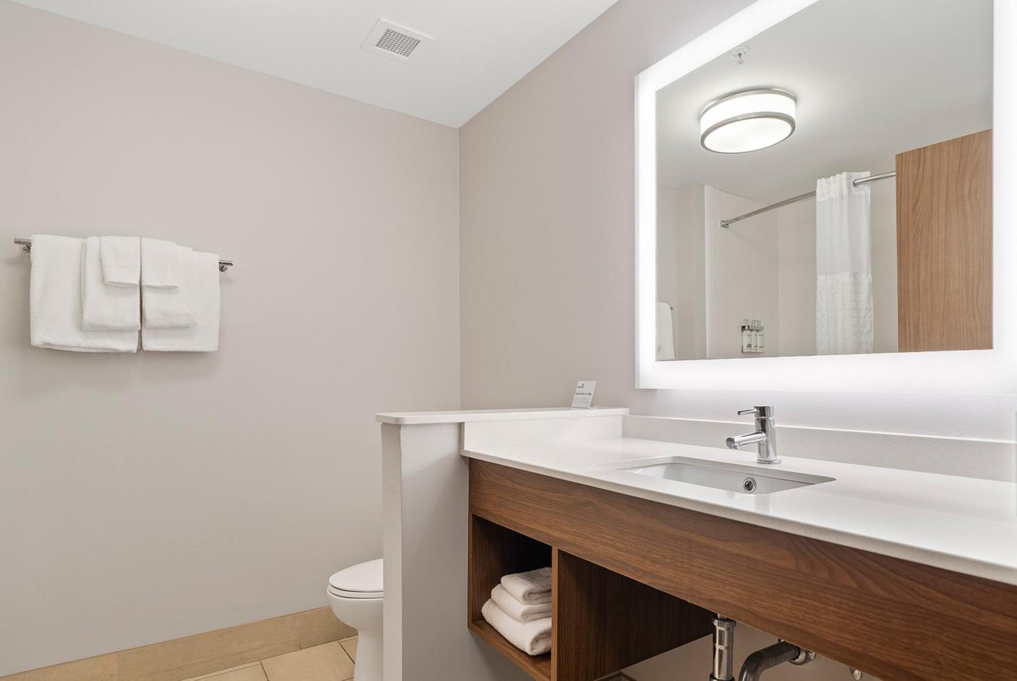Express & North By Ihg