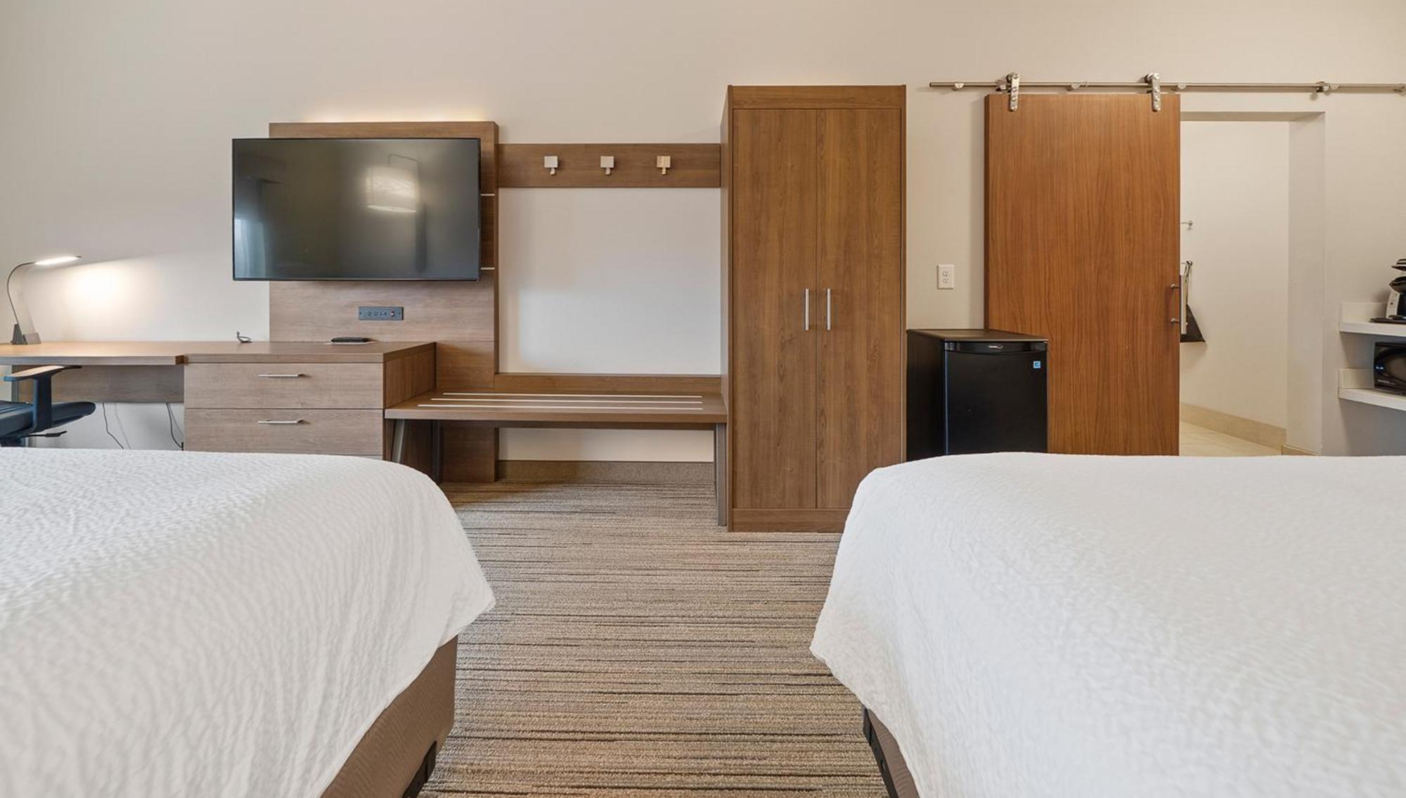 Express & North By Ihg Hotel