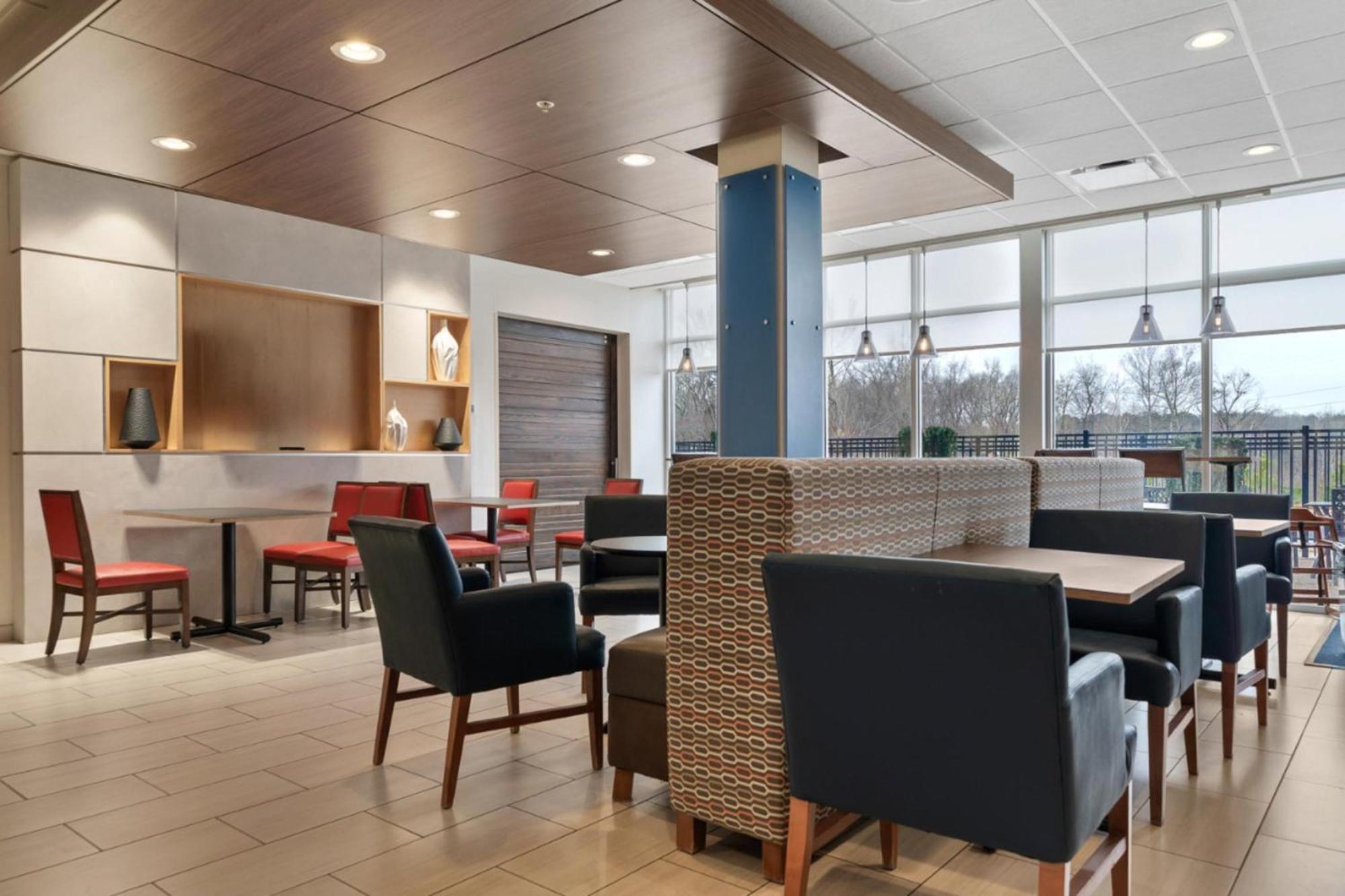 Express & North By Ihg Hotel