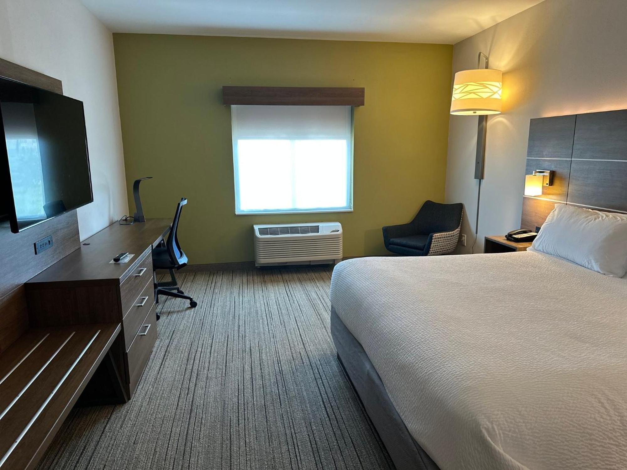 Express & North By Ihg Hotel